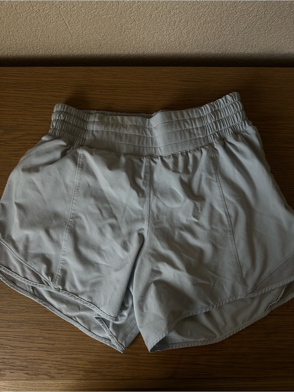 LULULEMON hotty hot 4’ LIGHT BLUE shorts